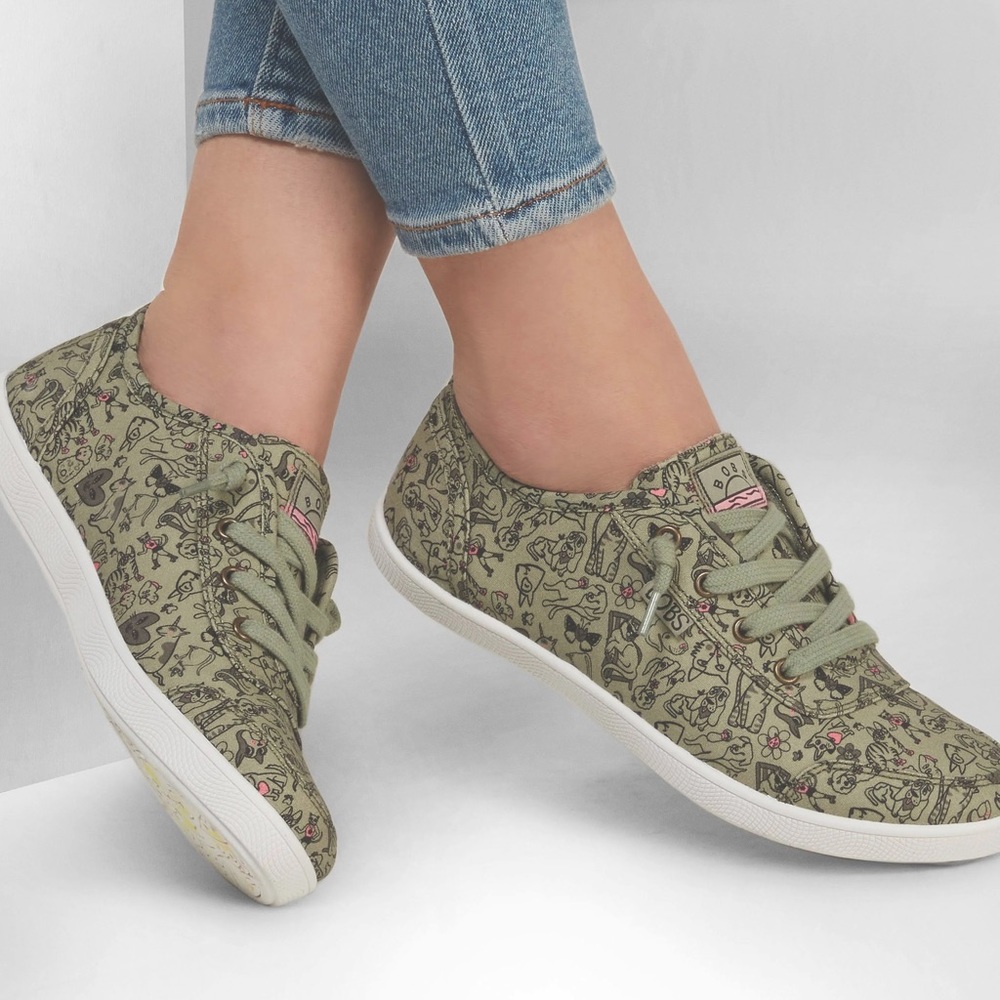 🎉HP🎉BOBS by Skechers B Cute Paw House Sneaker